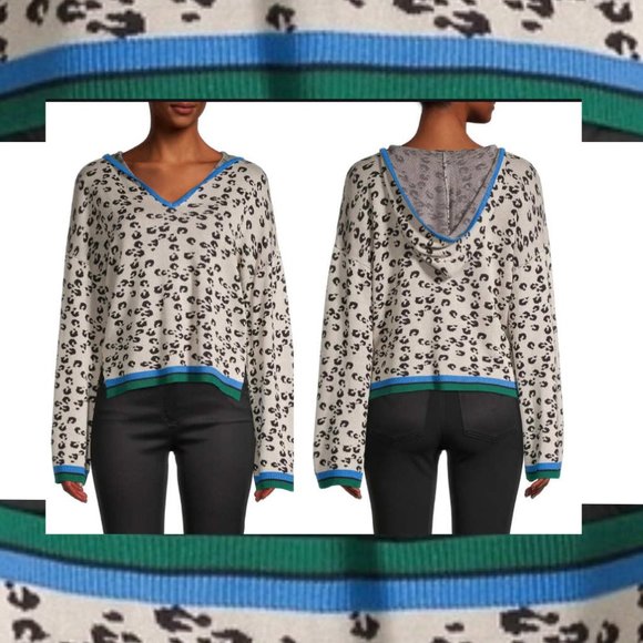 Heros & Dreamers Sweaters - Heros & Dreamers Animal Printed Long Bell-Sleeve Hoodie  XL